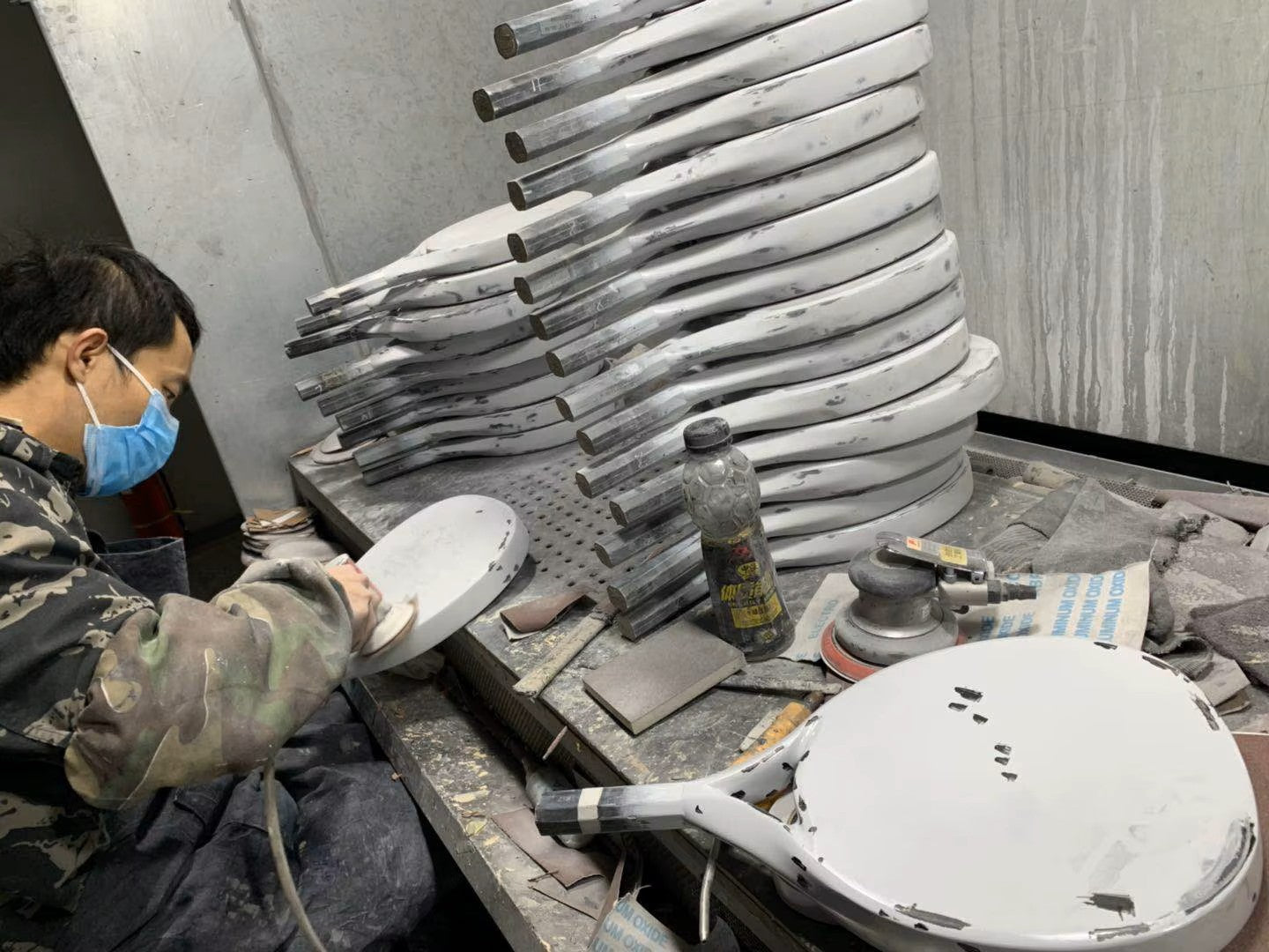 OLD MANUFACTURING METHODS ARE HOLDING BACK SUSTAINABLE PADEL RACKETS